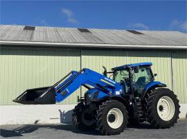2011 NEW HOLLAND T7.235