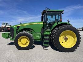 JOHN DEERE 8330