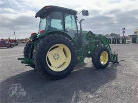 JOHN DEERE 6105D