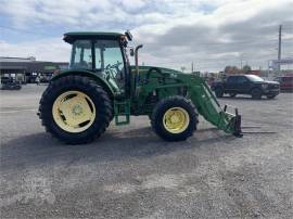 JOHN DEERE 6105D