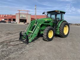 JOHN DEERE 6105D