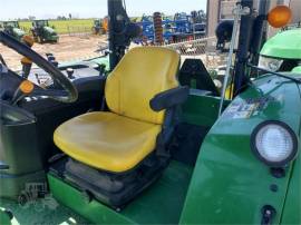 2019 JOHN DEERE 6120M