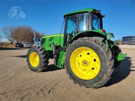 2017 JOHN DEERE 6155M