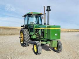 JOHN DEERE 4430