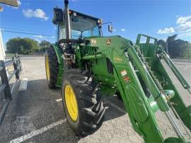 2017 JOHN DEERE 6120E