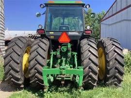 JOHN DEERE 4555