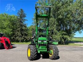 2019 JOHN DEERE 6120M