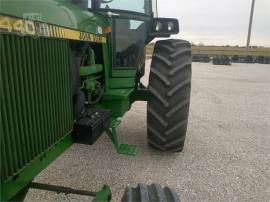 1981 JOHN DEERE 4440H