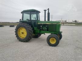 1981 JOHN DEERE 4440H