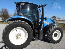 2017 NEW HOLLAND T6.155