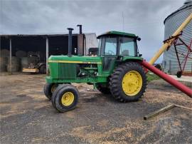 JOHN DEERE 4430