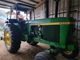 JOHN DEERE 4430