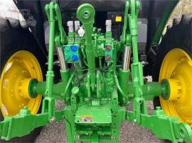 2017 JOHN DEERE 6110M