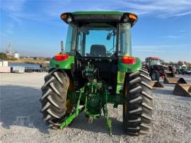 JOHN DEERE 5100E