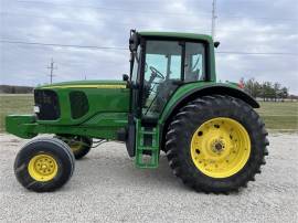 JOHN DEERE 7220