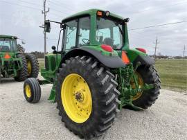 JOHN DEERE 7220