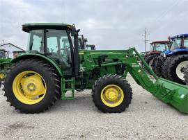 2015 JOHN DEERE 6115D