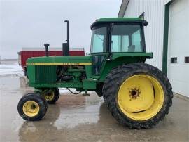 1974 JOHN DEERE 4230