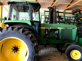 1980 JOHN DEERE 4440