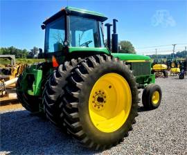 JOHN DEERE 4555