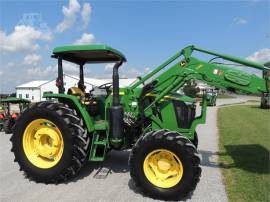 2016 JOHN DEERE 6105E