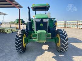 2017 JOHN DEERE 6105E