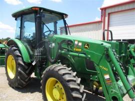 2017 JOHN DEERE 5100E