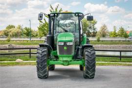 2017 JOHN DEERE 5100R