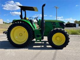 2018 JOHN DEERE 6110M