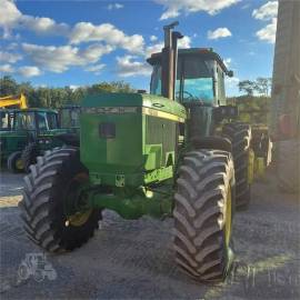 JOHN DEERE 4555