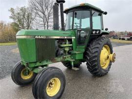 1982 JOHN DEERE 4440