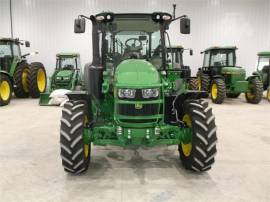 2022 JOHN DEERE 5125R