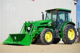 JOHN DEERE 5100E