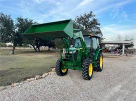 2015 JOHN DEERE 5100E