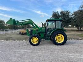 2015 JOHN DEERE 5100E