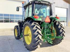 2022 JOHN DEERE 6120M