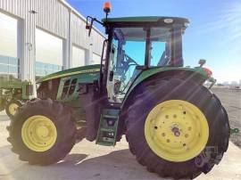 2022 JOHN DEERE 6120M