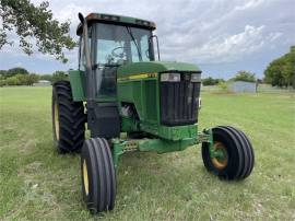 1998 JOHN DEERE 7610