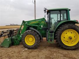 2004 JOHN DEERE 7520