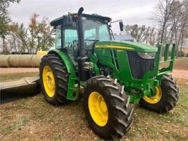 2022 JOHN DEERE 6135E