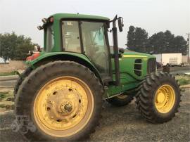 2010 JOHN DEERE 7230 PREMIUM