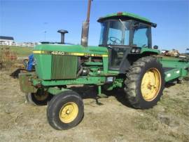 1981 JOHN DEERE 4240