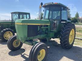 JOHN DEERE 4230