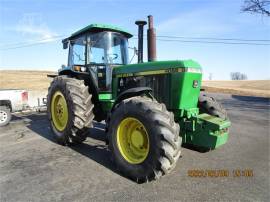 1990 JOHN DEERE 4055