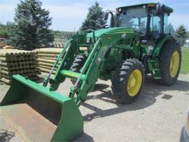 2015 JOHN DEERE 6105D