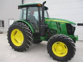 2019 JOHN DEERE 6135E