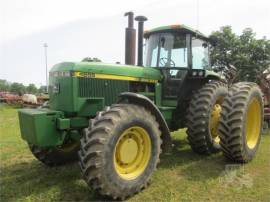 1990 JOHN DEERE 4555