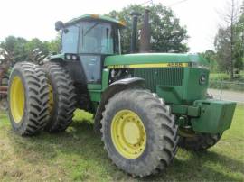 1990 JOHN DEERE 4555