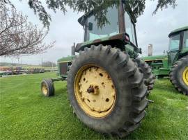 JOHN DEERE 4230