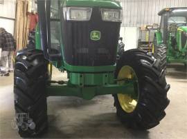 2015 JOHN DEERE 5100E